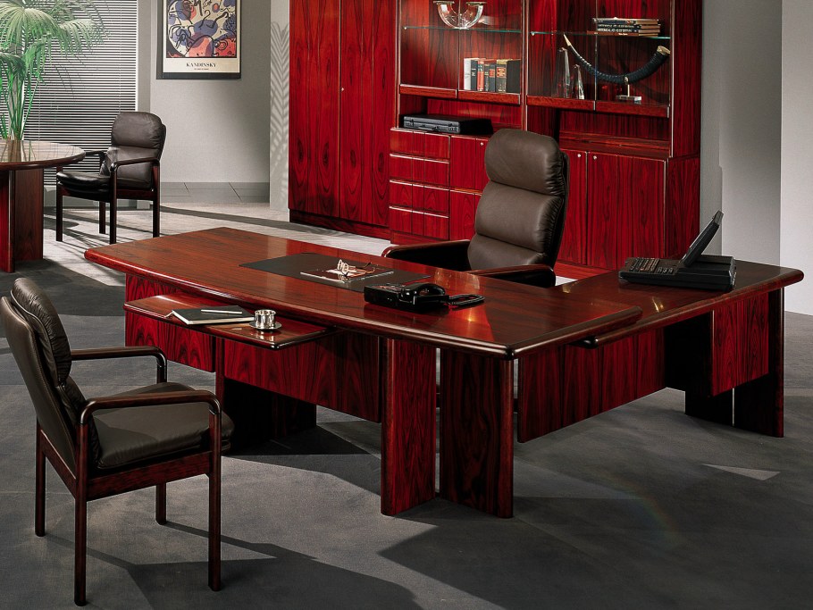 Мрачная комната