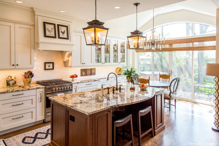 Красивая кухня интерьер