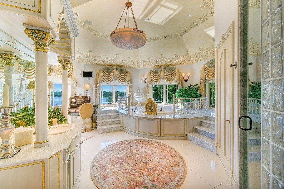 Luxury Mansion Interior ванная