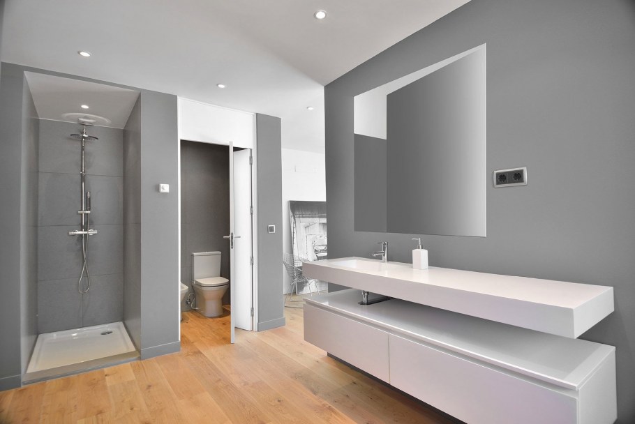 Ванна в стиле Хай тек