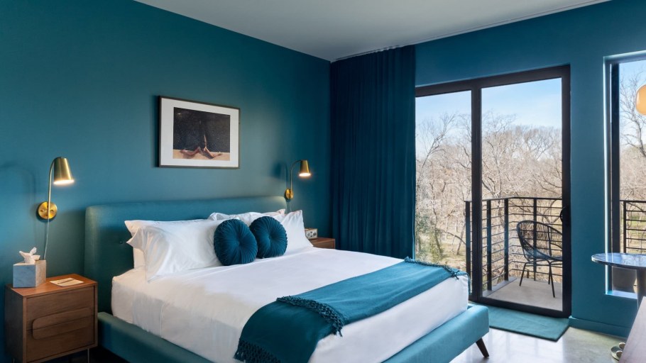 Бирюзовая спальня