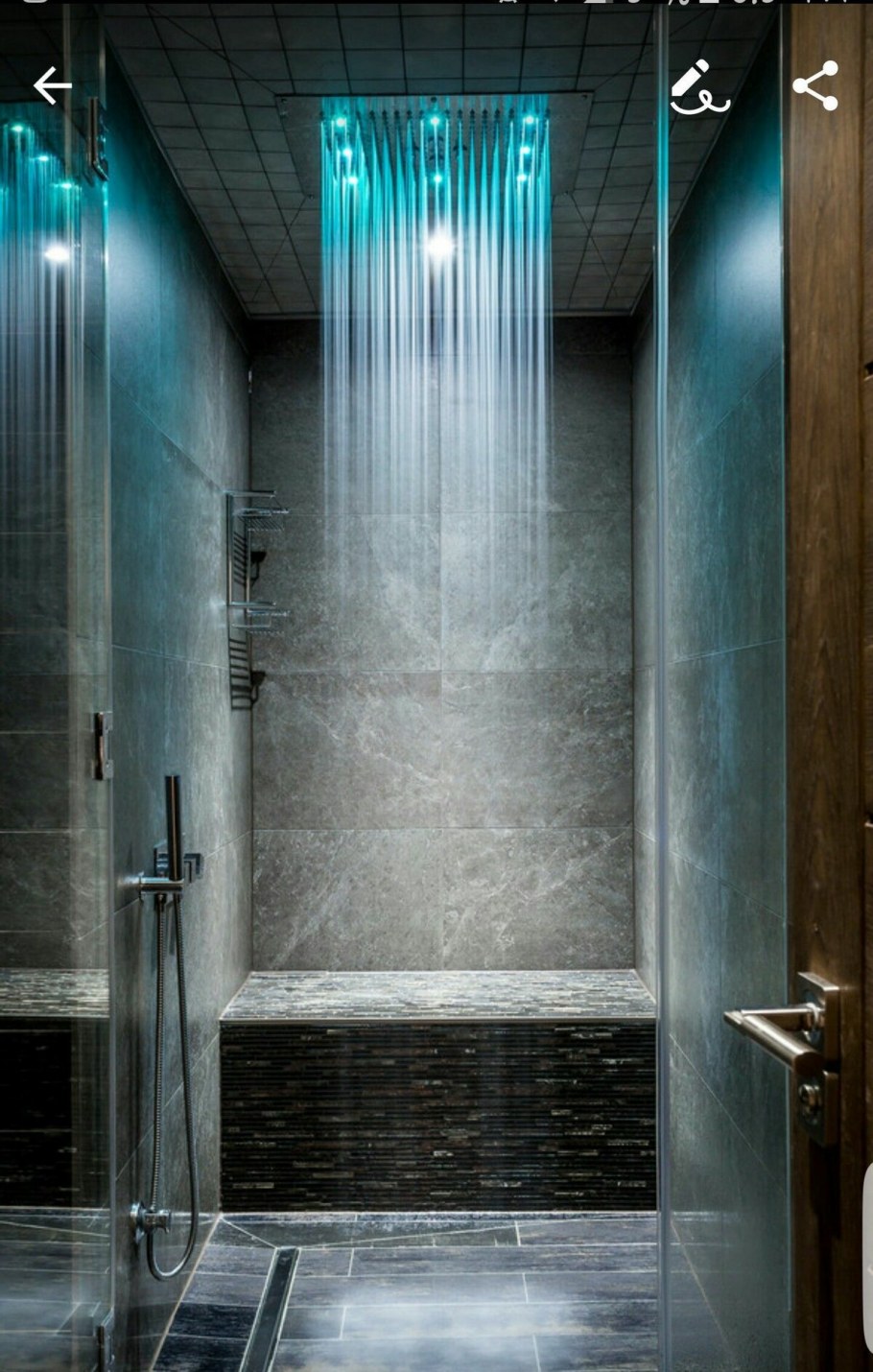 Стильная душевая