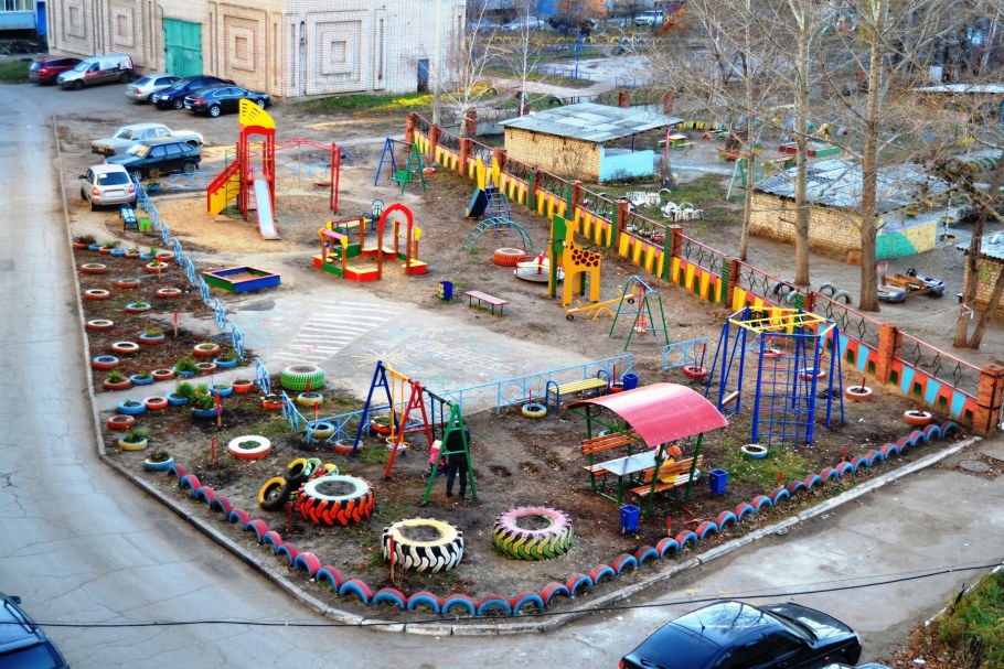 Огород с детской площадкой