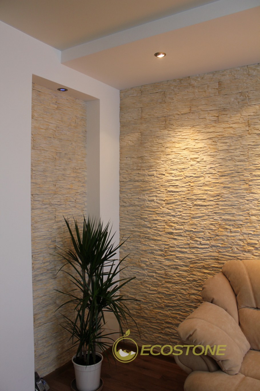 Отделка стен природным камнем