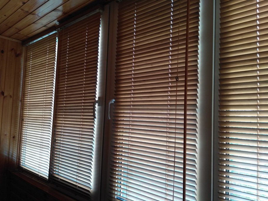 Жалюзи светлые