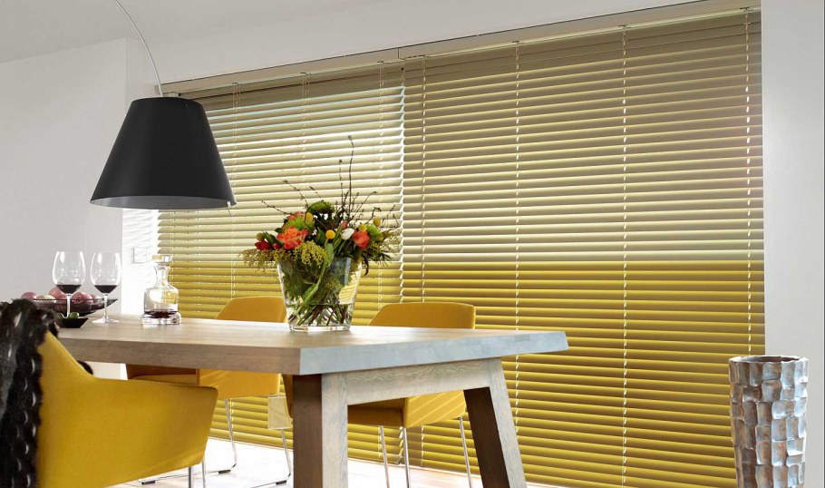 Рулонные шторы Hunter Douglas