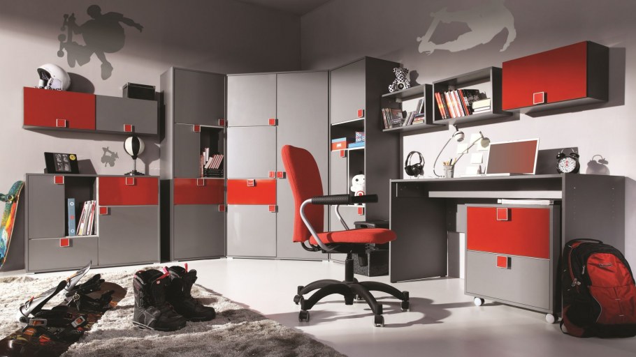 Комната в красных тонах для подростка