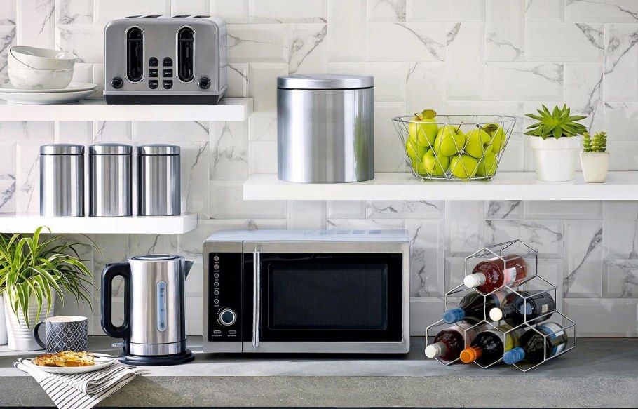 Микроволновка в интерьере