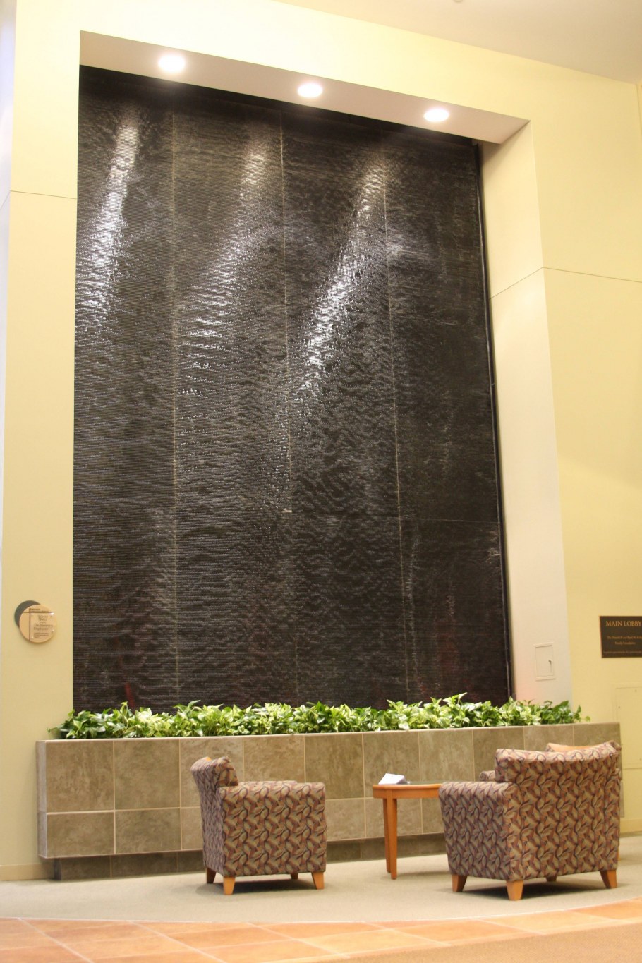 Водяная стена в квартире