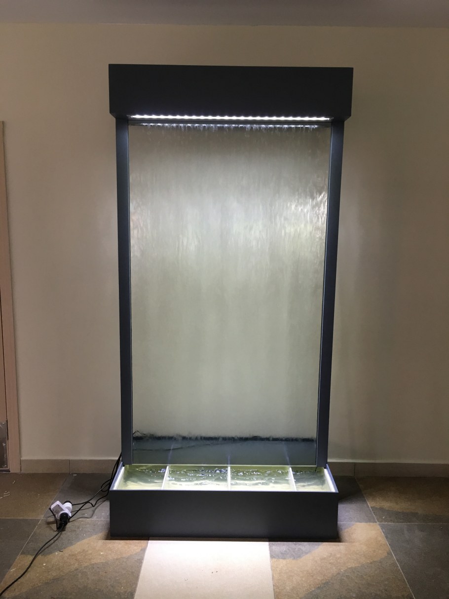 Вода по стеклу аквапанели