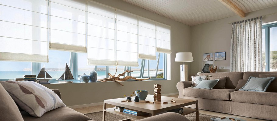 Римская штора в гостиной стиль Минимализм