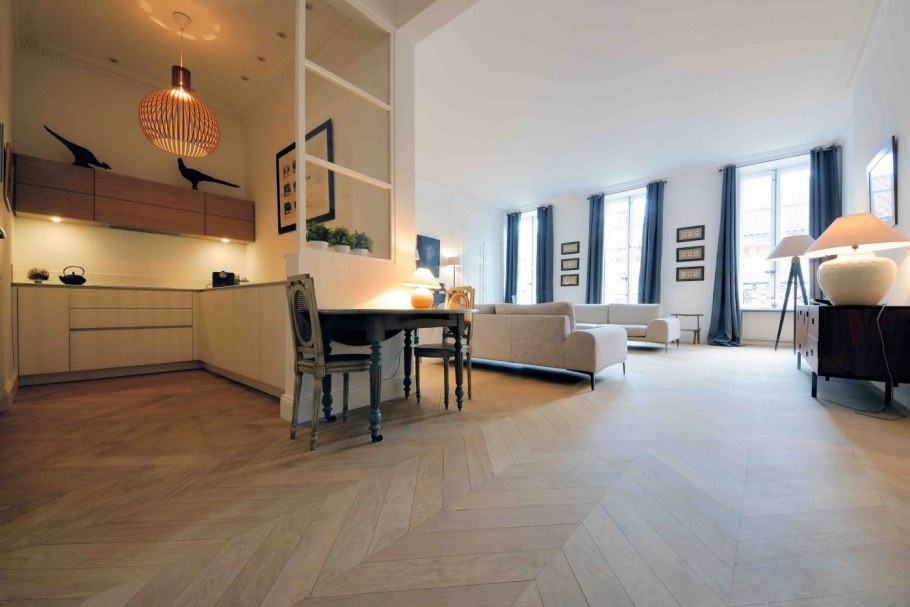 Французская елка в современном интерьере