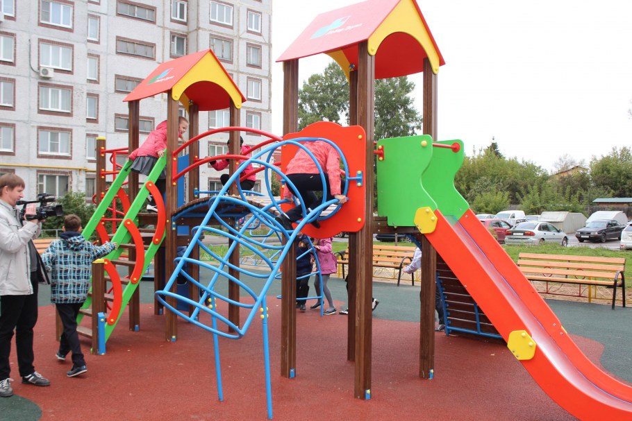 Детские дворовые площадки