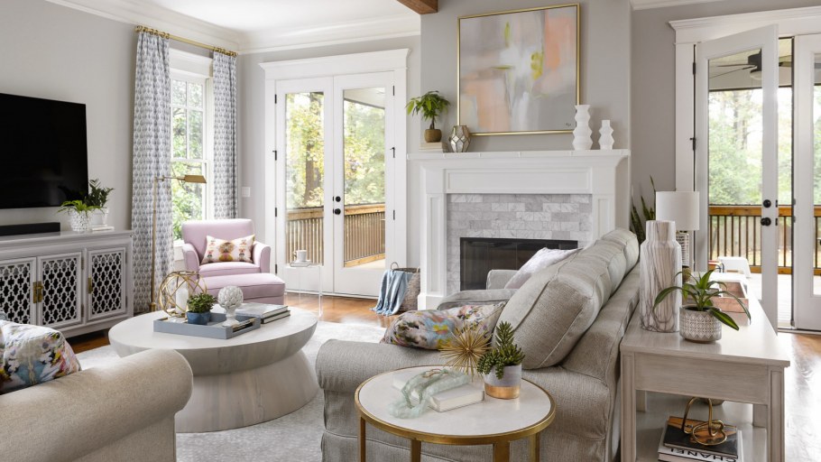 Шкаф купе вокруг дверного проема