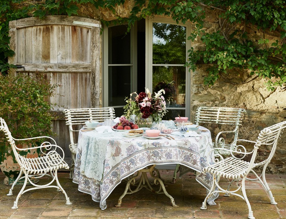 Дворик в стиле Прованс