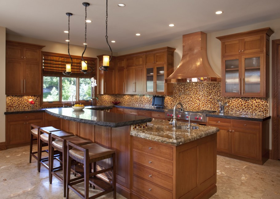 Медь в интерьере кухни