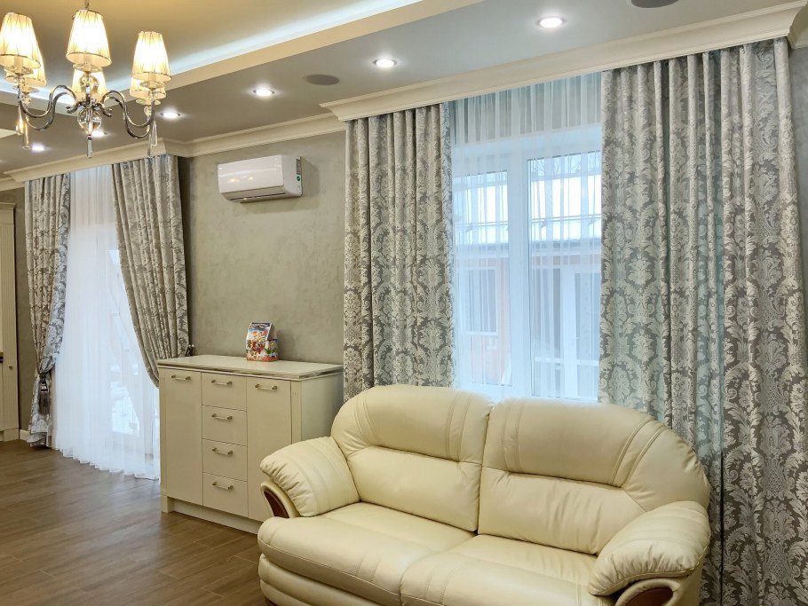 Шторы для потолочного карниза в гостиную