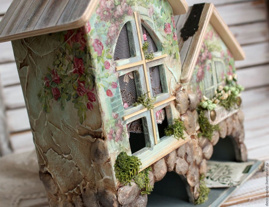 Ключница домик