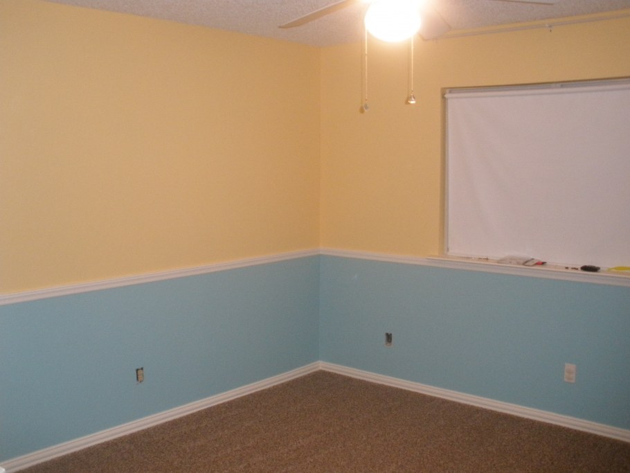 Бенджамин Мур Yellow Grey