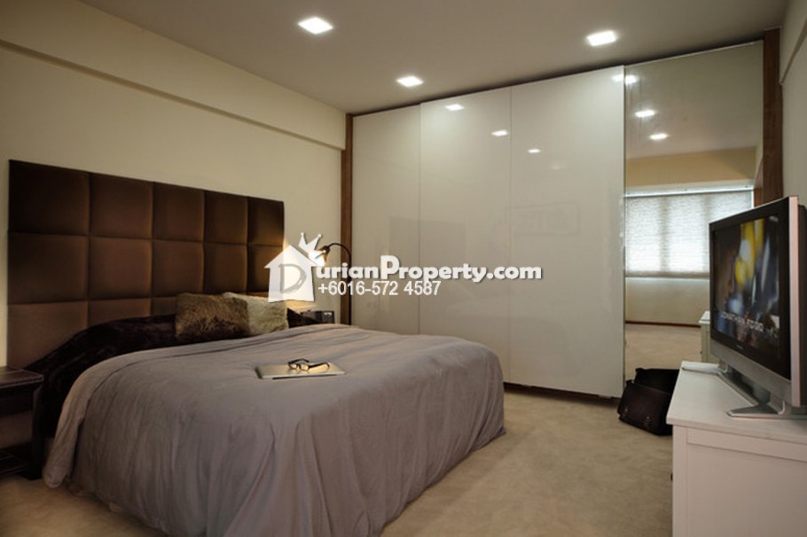 Встроенный шкаф-купе в спальню