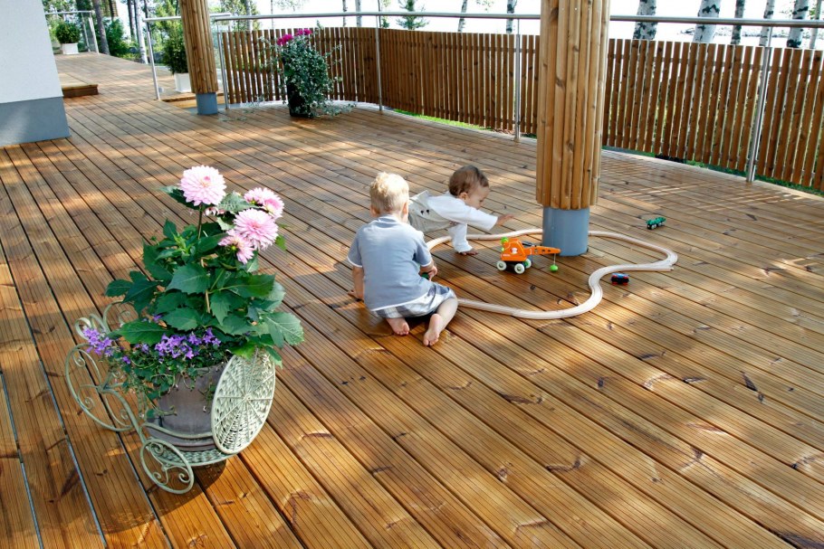 Укладка композитной доски