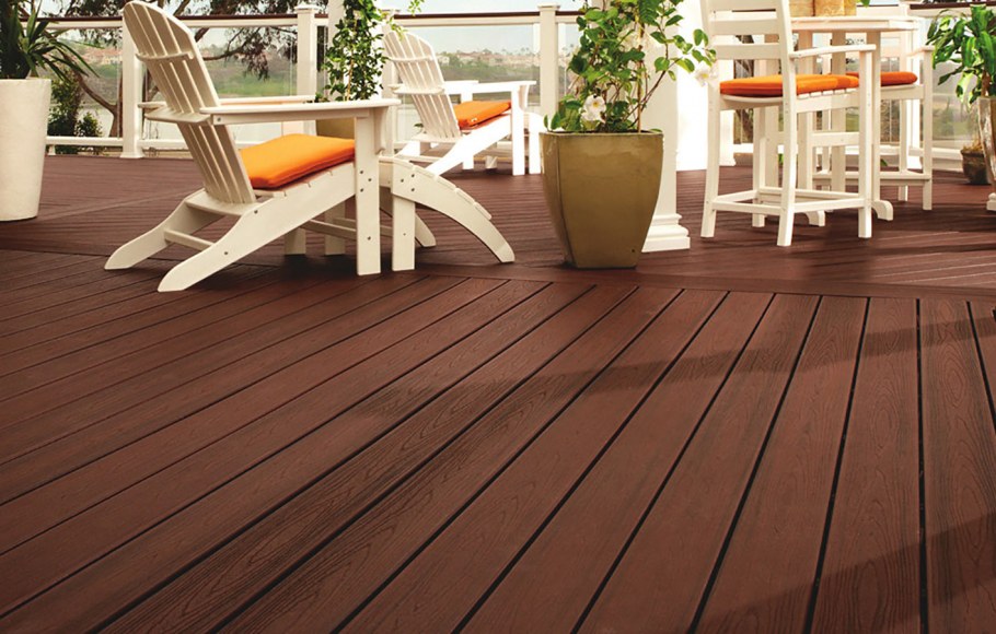 Променад террасы и деревья