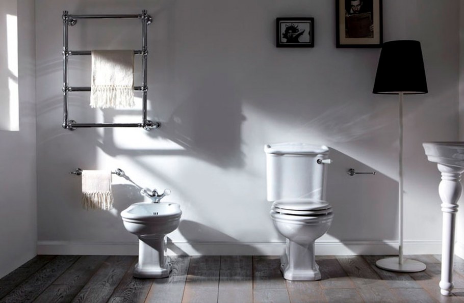 Ванная комната с туалетом и стиральной