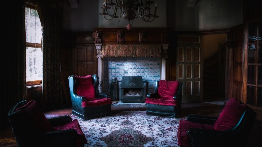 Гостиная в готическом стиле