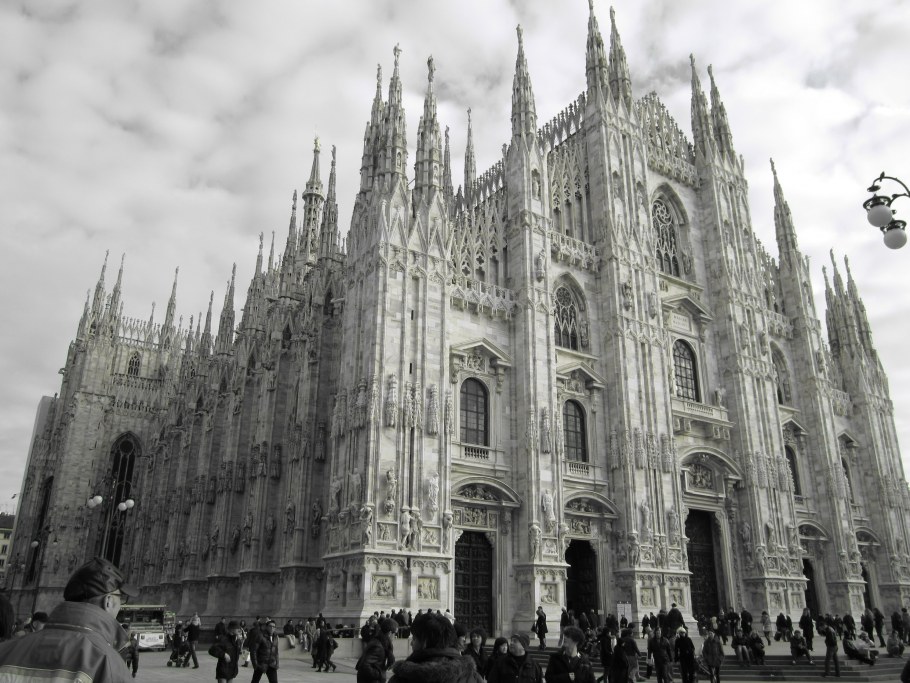 Миланский собор Италия скульптура