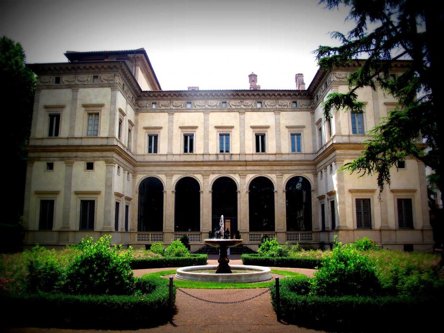 Вилла Фарнезина в Риме