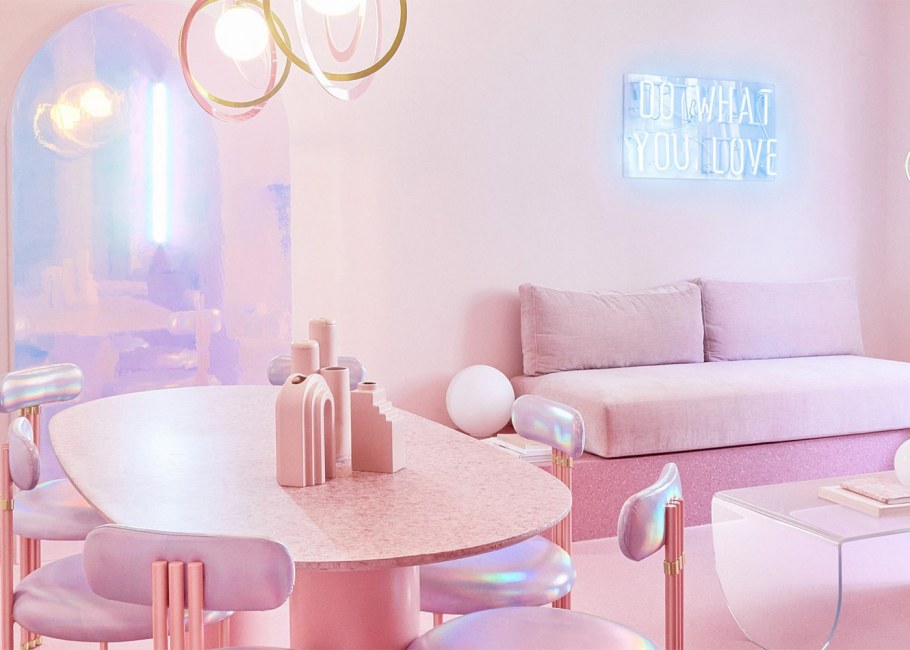 Яркая комната для девочки