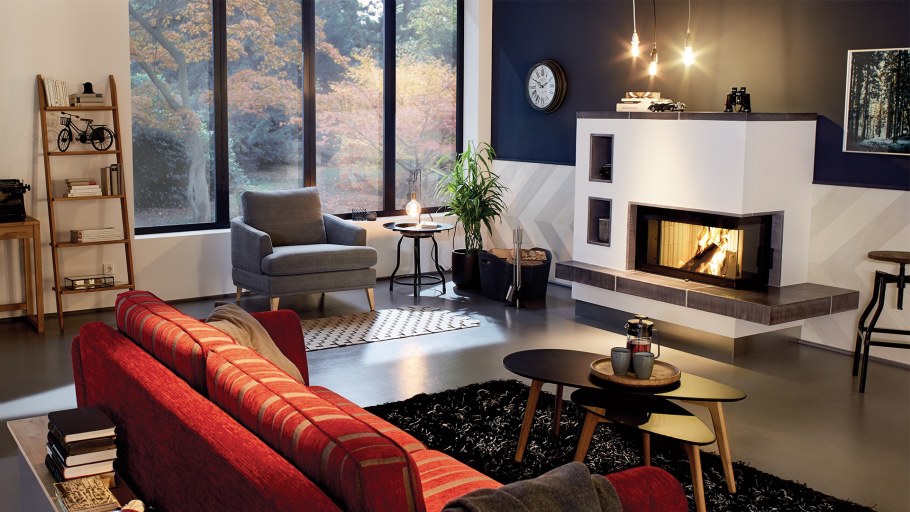 Гостиная с камином в классическом стиле