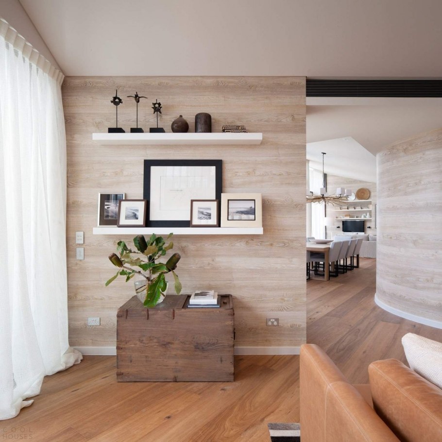 Деревянные панели в гостиной