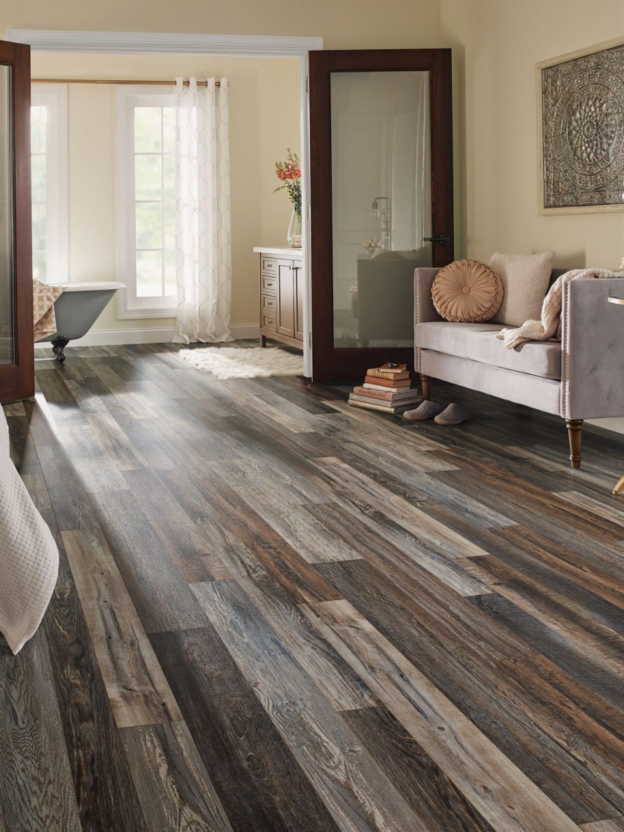 Линолеум под дерево в интерьере