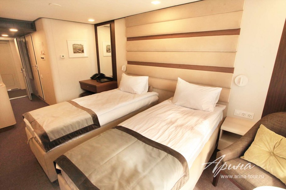 Теплоход Мустай Карим круизы