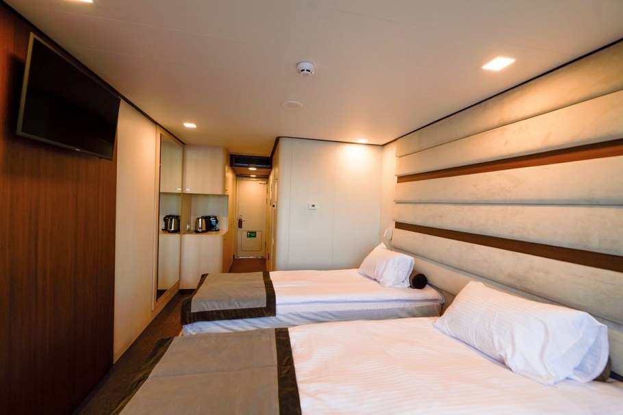 Капитан теплохода Мустай Карим