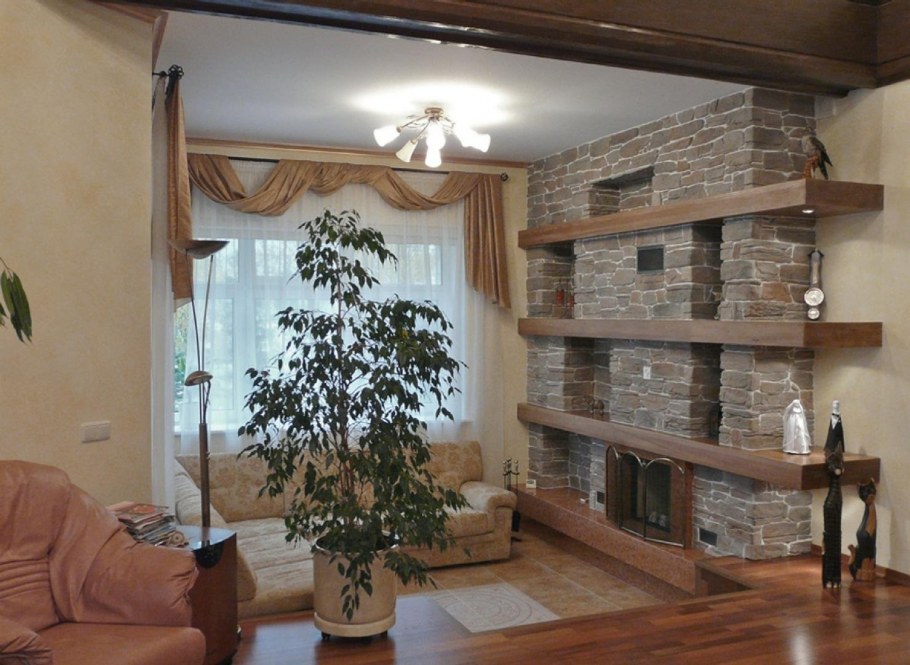 Камин в гостиной в хрущевке