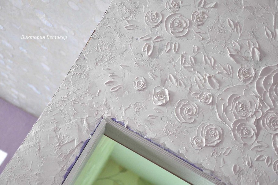Фактурная краска для потолка