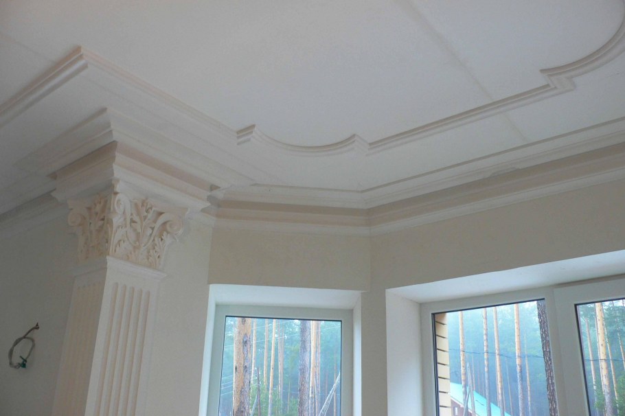 Потолочный плинтус NMC