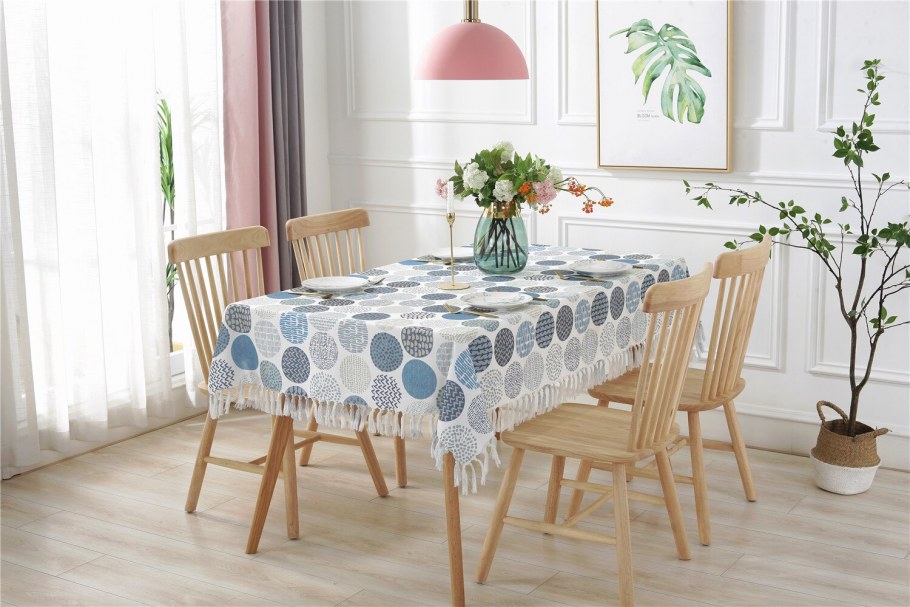 Скатерть в скандинавском стиле