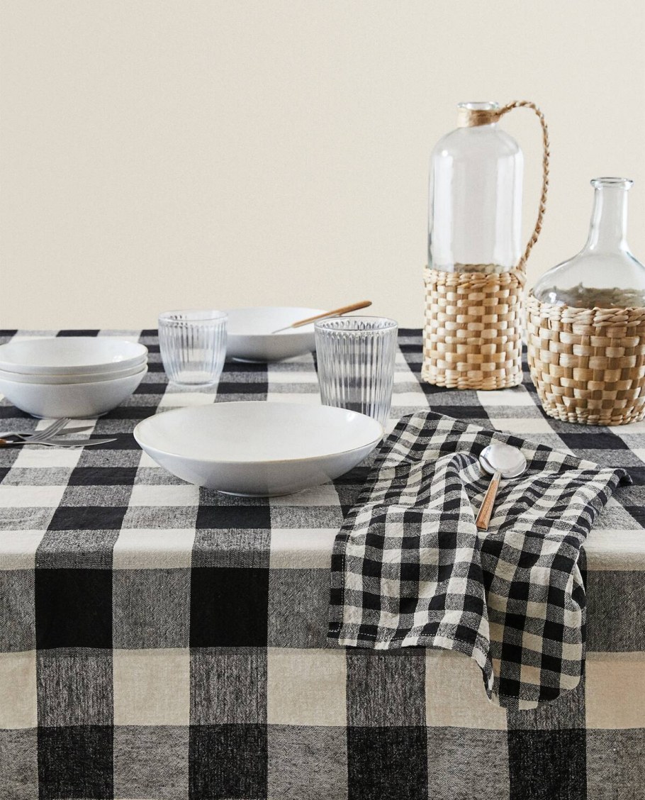 Скатерть в скандинавском стиле