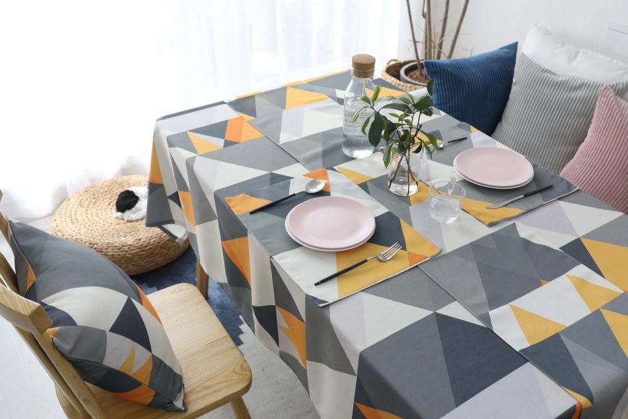 Интерьер кухни в скандинавском стиле текстиль