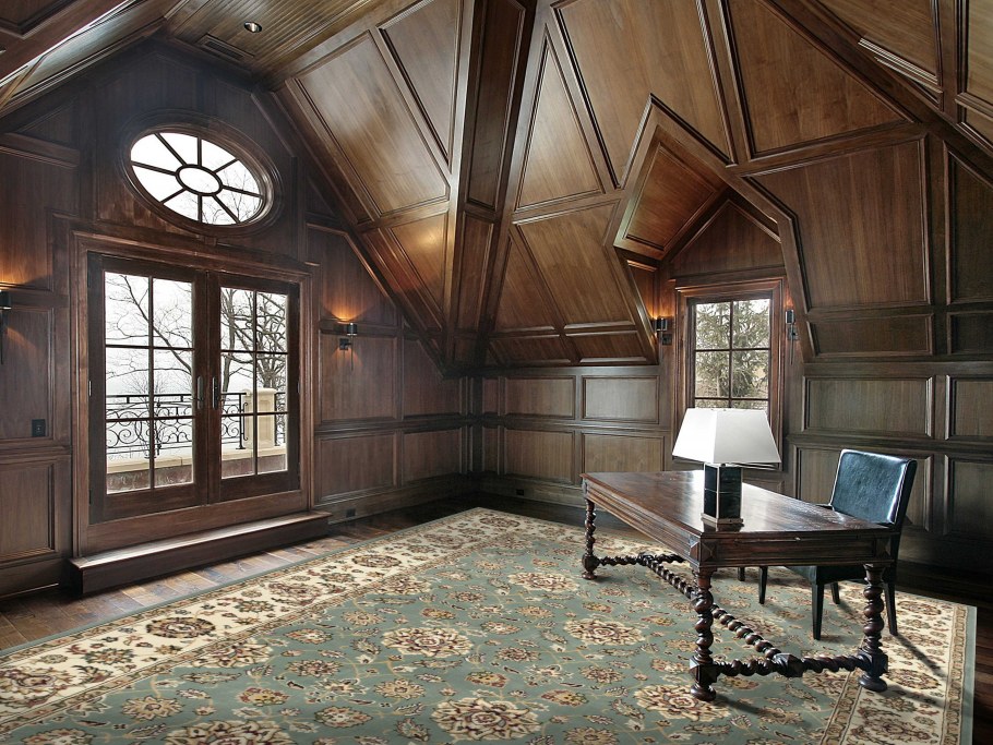 Современная мебель в готическом стиле