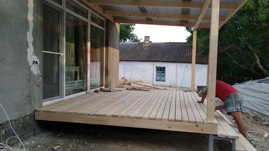 Конструкция террасы из дерева