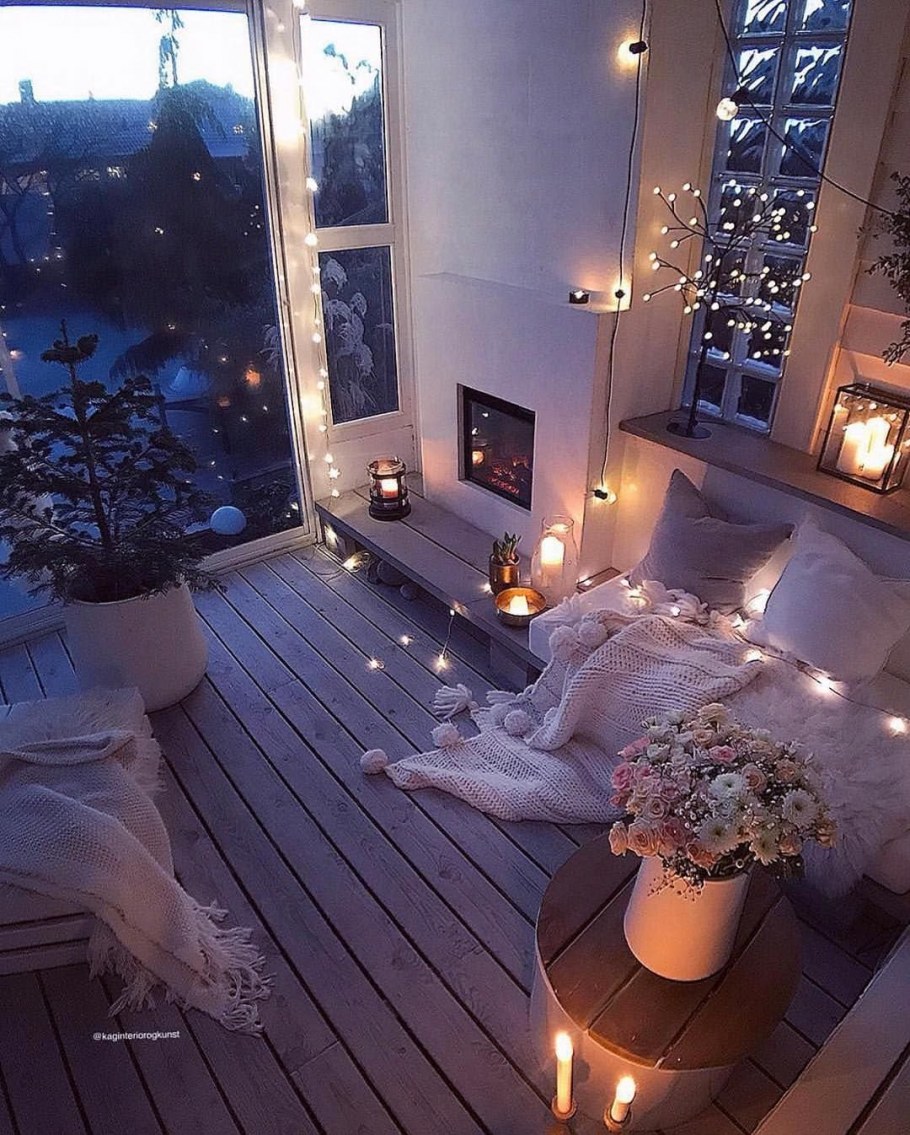 Уютная комната на чердаке