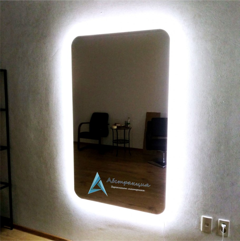 Арочное зеркало с подсветкой