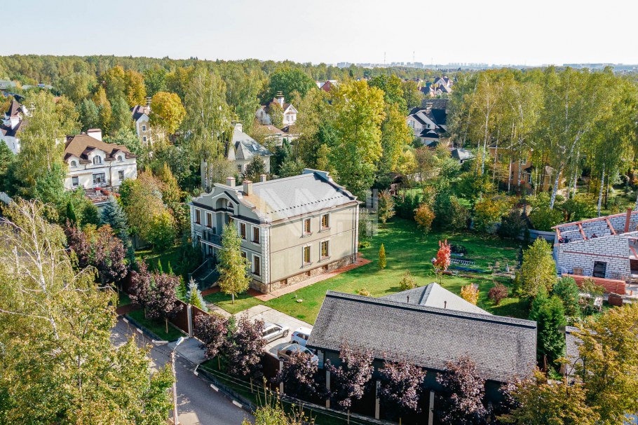 Детская площадка Летово