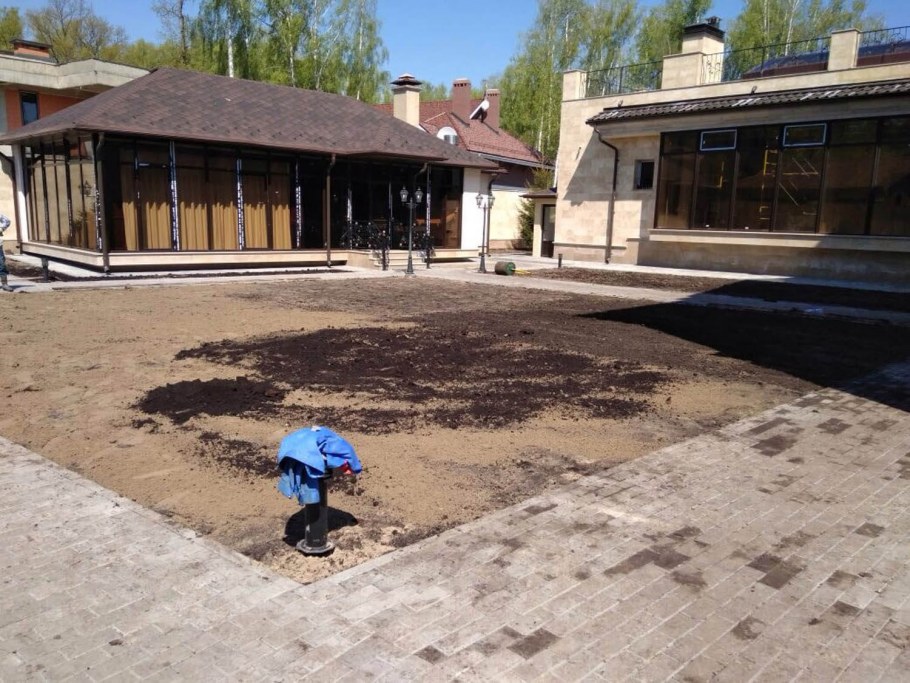 Школа здание