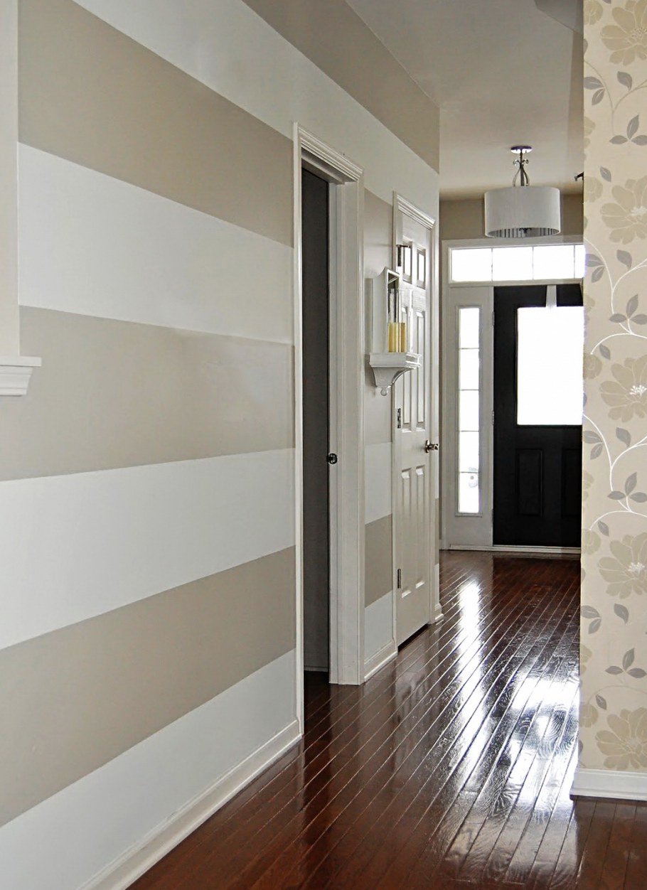 Крашеные стены в коридоре