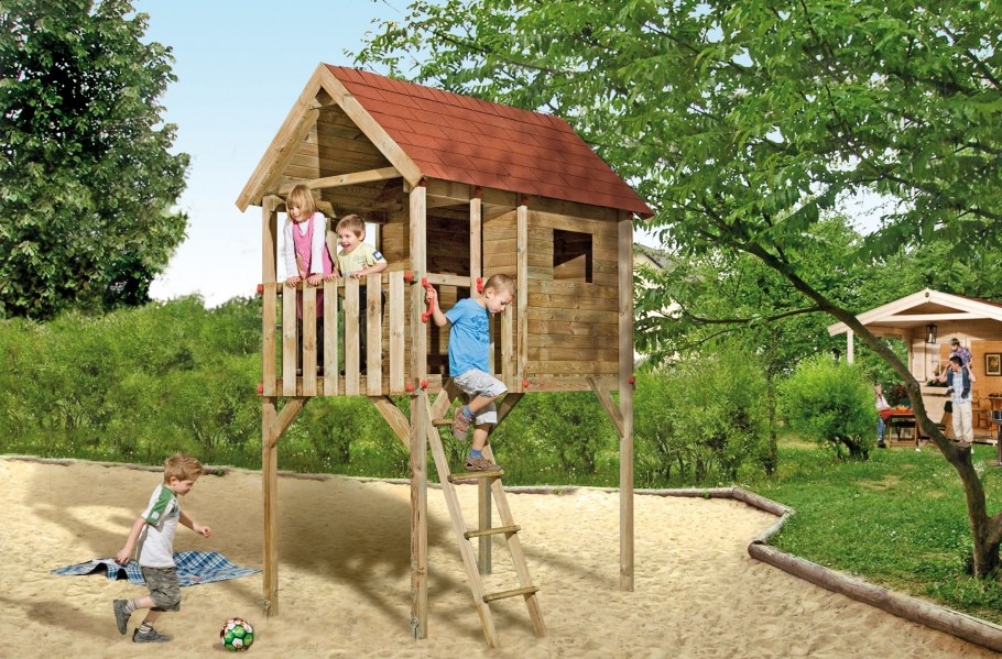 Домик на опорах для детей